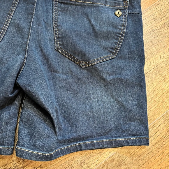 Democracy Ab Solution Denim Shorts High Waist Stretch Distressed Womens Size 4 - Picture 9 of 14
